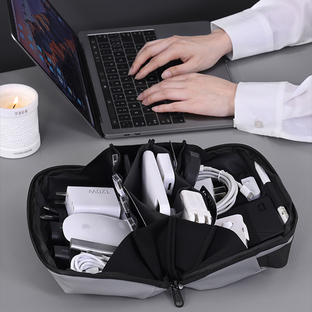 Tech Accessories Travel Organizer Pouch - 1 adet seyahat teknoloji çantası, su