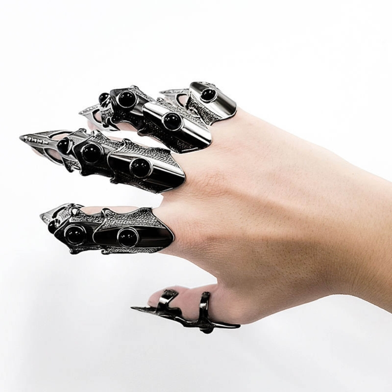 Trending Tech Accessories - Siyah Metal Parmak Pençe Benzersiz İskelet